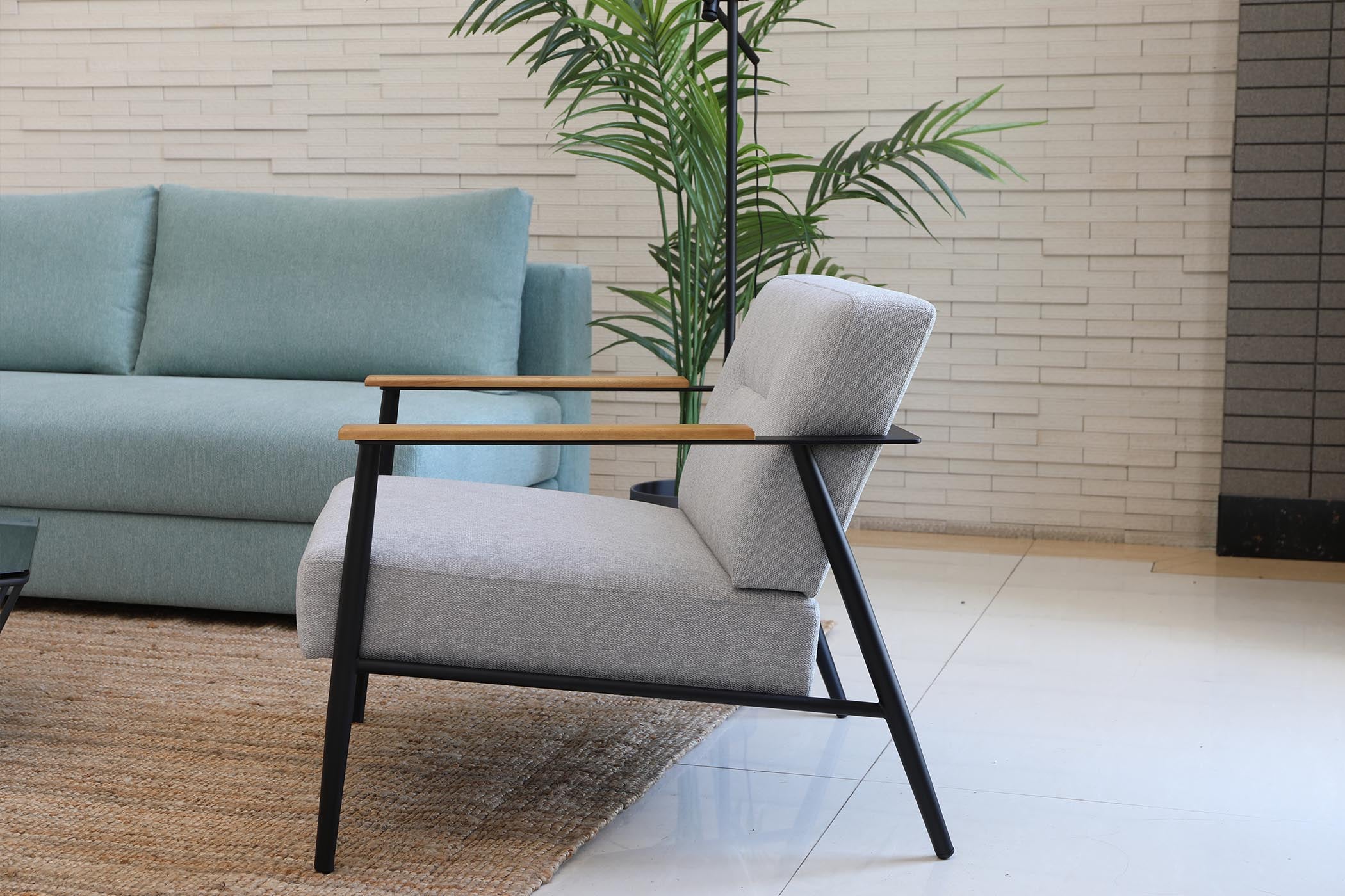 Lounge Chair SR017-M