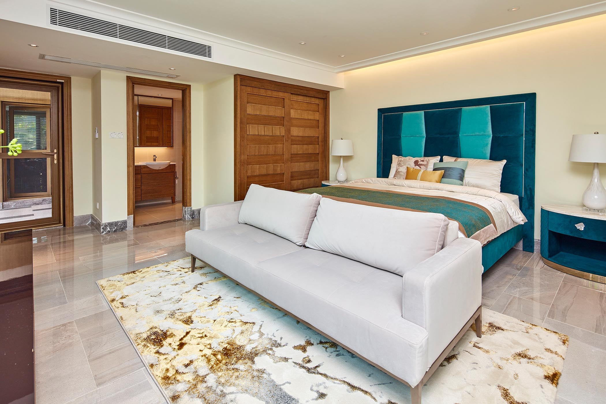 Bedroom Solutions - Bed AB005-18